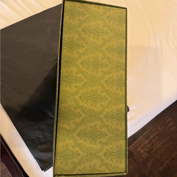Gucci Gift Box - Picture 4 of 13